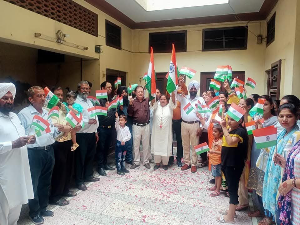 एंटी करप्शन एंटी क्राइम ऑर्गेनाइजेशन ने मनाया स्वतंत्रता दिवस, फहराया तिरंगा, देशभक्ति के नारों से गूंजा माहौल
